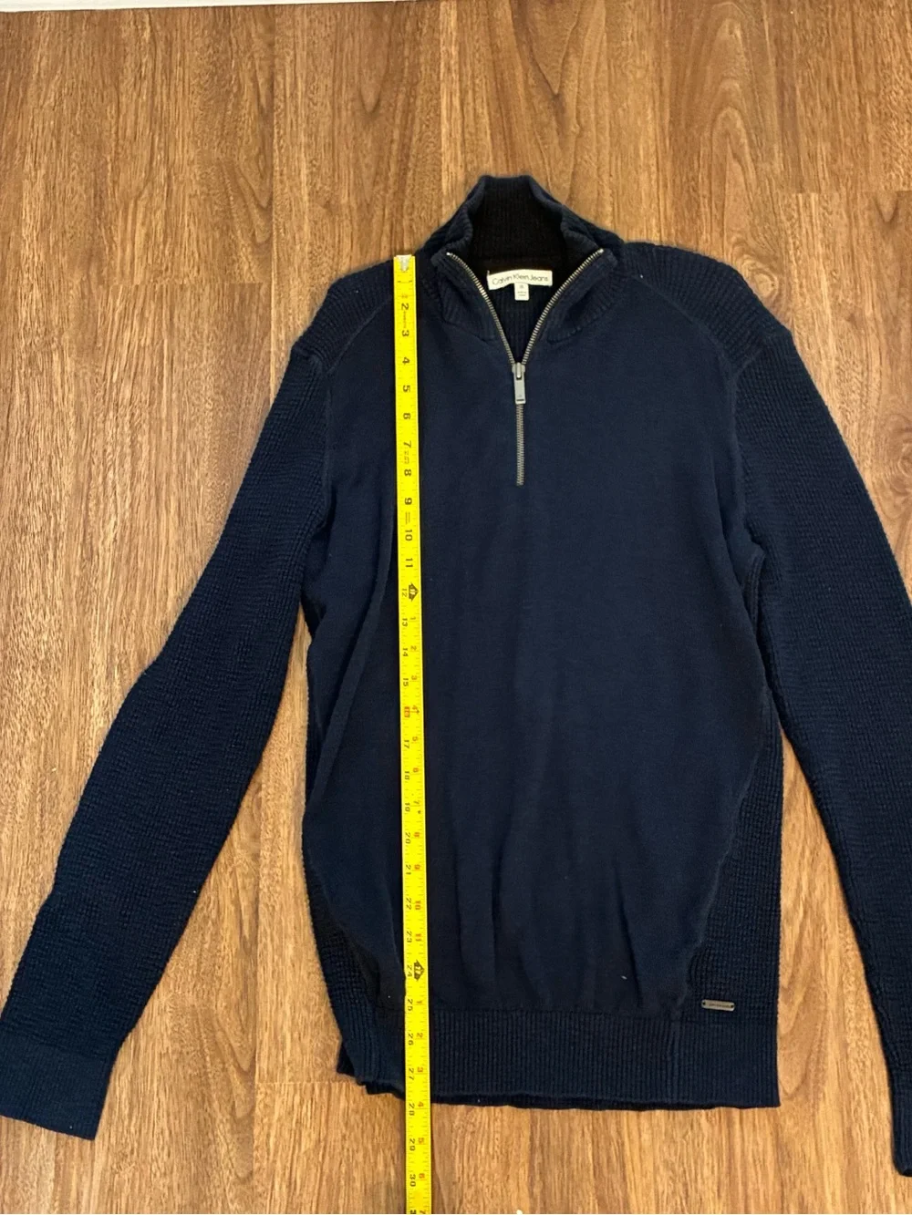 Calvin Klein Jeans stylish half